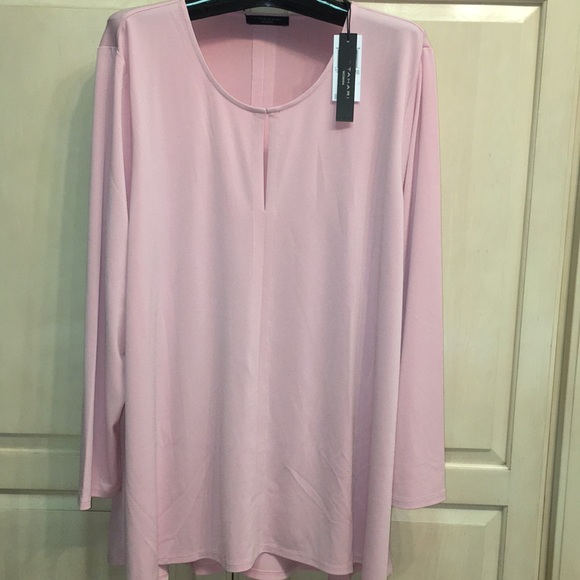 NWT T Tahari long sleeve Rose Ladies blouse  2X - Picture 2 of 9